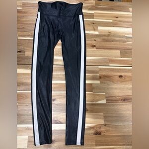 SPANX Faux Leather Side Striped Legging in Very Black | Size S/P